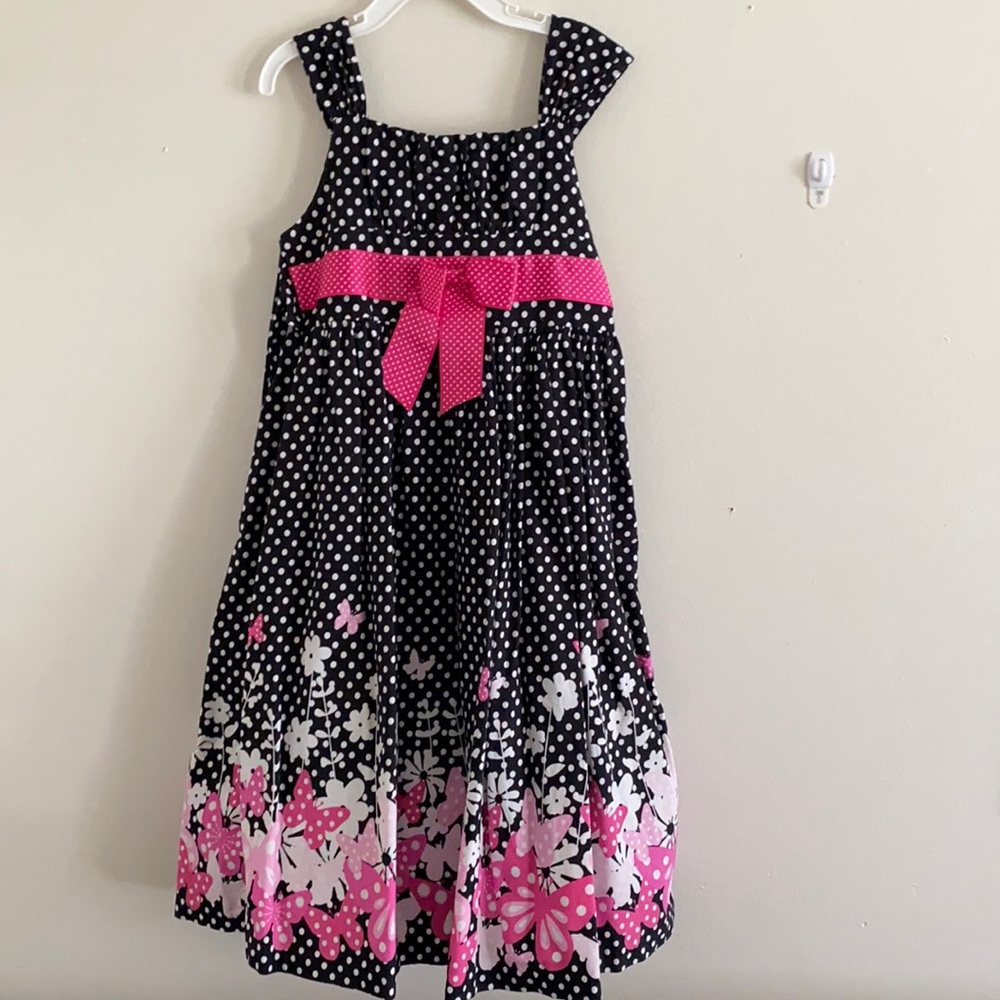 Girls dress